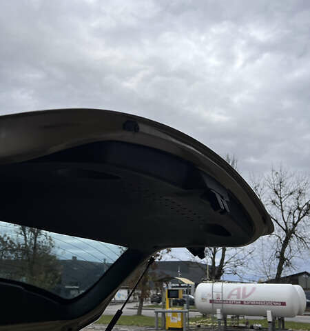 Рено Меган 2006 в Хороле на Automoto.ua Бежевый Рено Меган, объемом двигателя 1.6 л и пробегом 240 тыс. км за 5299 $, фото 42 на Automoto.ua