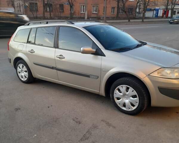 Бежевый Рено Меган, объемом двигателя 1.6 л и пробегом 250 тыс. км за 4700 $, фото 4 на Automoto.ua