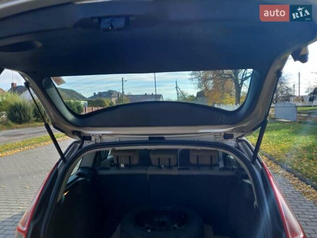 Бежевий Рено Меган, об'ємом двигуна 1.6 л та пробігом 190 тис. км за 5300 $, фото 14 на Automoto.ua