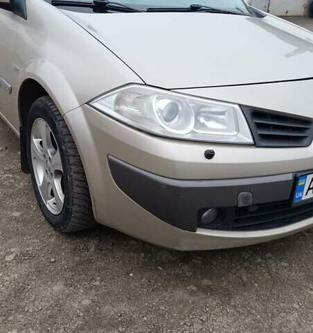 Бежевый Рено Меган, объемом двигателя 1.99 л и пробегом 404 тыс. км за 6000 $, фото 24 на Automoto.ua