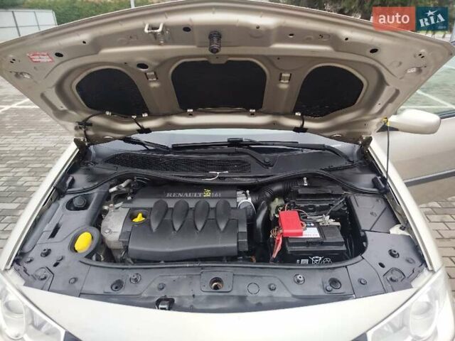 Бежевий Рено Меган, об'ємом двигуна 1.6 л та пробігом 246 тис. км за 4500 $, фото 18 на Automoto.ua