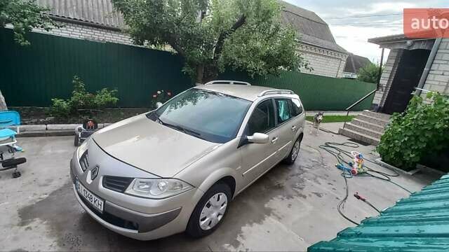 Бежевый Рено Меган, объемом двигателя 1.6 л и пробегом 236 тыс. км за 5500 $, фото 1 на Automoto.ua