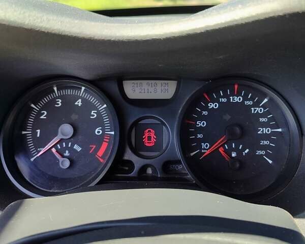 Бежевий Рено Меган, об'ємом двигуна 1.6 л та пробігом 227 тис. км за 4700 $, фото 16 на Automoto.ua