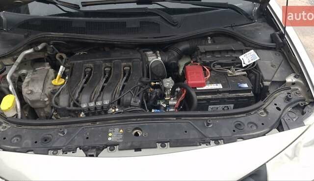 Бежевый Рено Меган, объемом двигателя 1.6 л и пробегом 174 тыс. км за 5900 $, фото 19 на Automoto.ua