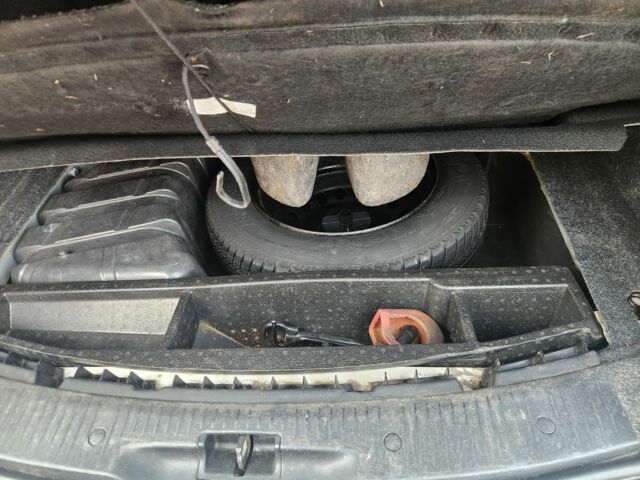 Бежевий Рено Меган, об'ємом двигуна 1.6 л та пробігом 220 тис. км за 5300 $, фото 13 на Automoto.ua