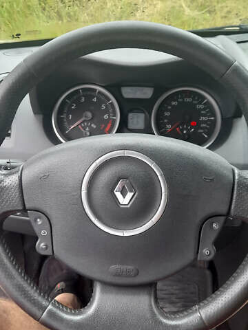 Бежевый Рено Меган, объемом двигателя 1.6 л и пробегом 370 тыс. км за 4000 $, фото 20 на Automoto.ua