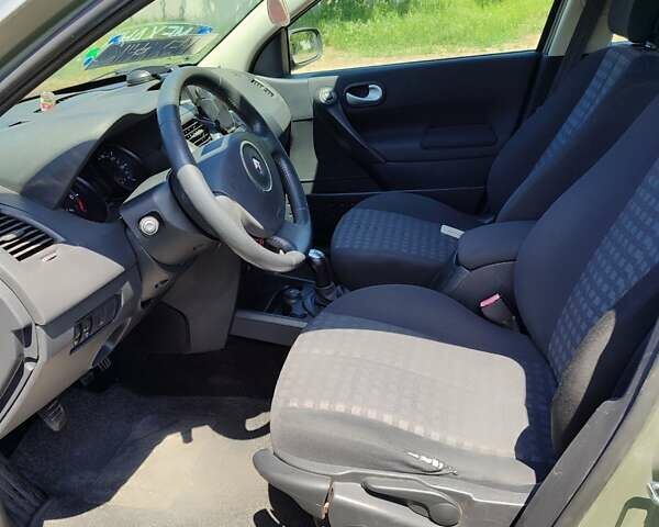 Бежевий Рено Меган, об'ємом двигуна 1.6 л та пробігом 227 тис. км за 4700 $, фото 3 на Automoto.ua