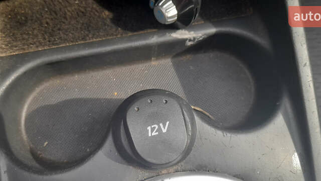 Бежевый Рено Меган, объемом двигателя 1.6 л и пробегом 370 тыс. км за 4000 $, фото 16 на Automoto.ua