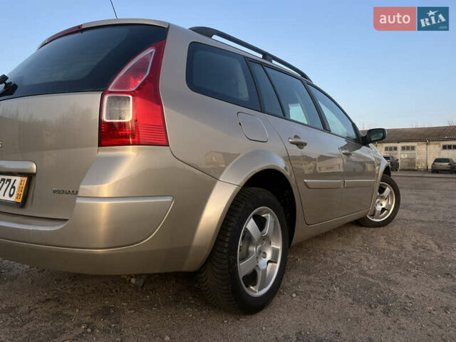 Бежевый Рено Меган, объемом двигателя 1.6 л и пробегом 177 тыс. км за 5899 $, фото 6 на Automoto.ua