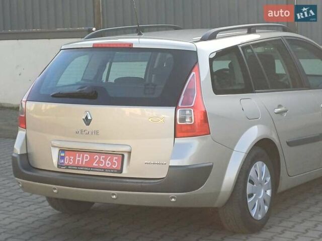 Бежевый Рено Меган, объемом двигателя 1.6 л и пробегом 195 тыс. км за 4800 $, фото 10 на Automoto.ua