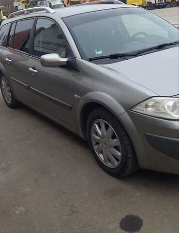 Бежевый Рено Меган, объемом двигателя 1.6 л и пробегом 174 тыс. км за 5900 $, фото 2 на Automoto.ua