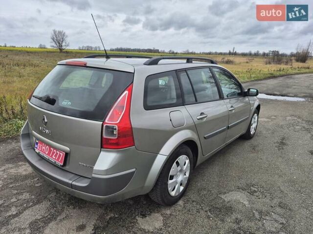 Бежевый Рено Меган, объемом двигателя 1.6 л и пробегом 135 тыс. км за 5450 $, фото 4 на Automoto.ua