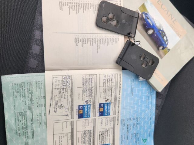 Бежевий Рено Меган, об'ємом двигуна 1.6 л та пробігом 220 тис. км за 5300 $, фото 21 на Automoto.ua