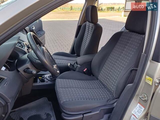 Бежевый Рено Меган, объемом двигателя 1.6 л и пробегом 195 тыс. км за 4800 $, фото 19 на Automoto.ua