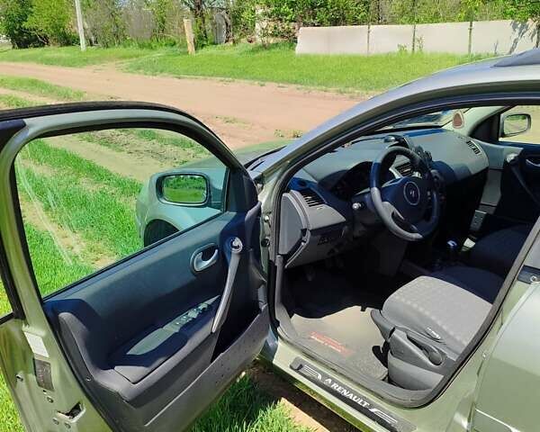 Бежевий Рено Меган, об'ємом двигуна 1.6 л та пробігом 227 тис. км за 4700 $, фото 6 на Automoto.ua