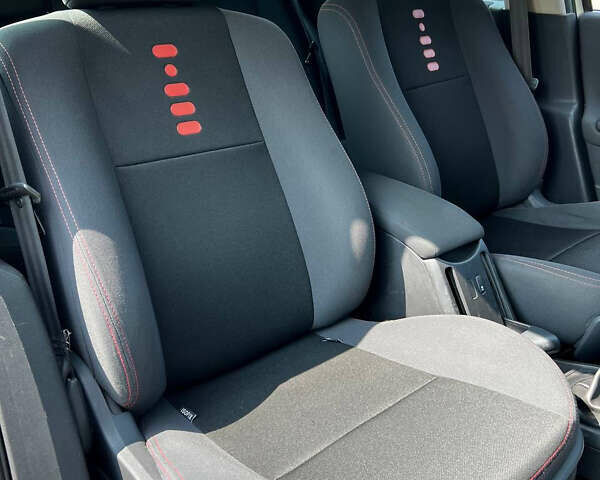 Бежевый Рено Меган, объемом двигателя 2 л и пробегом 190 тыс. км за 6300 $, фото 11 на Automoto.ua