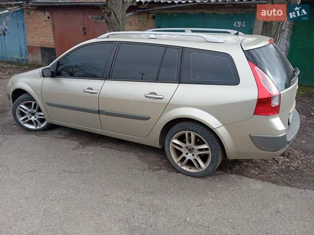 Бежевый Рено Меган, объемом двигателя 1.6 л и пробегом 285 тыс. км за 4850 $, фото 2 на Automoto.ua