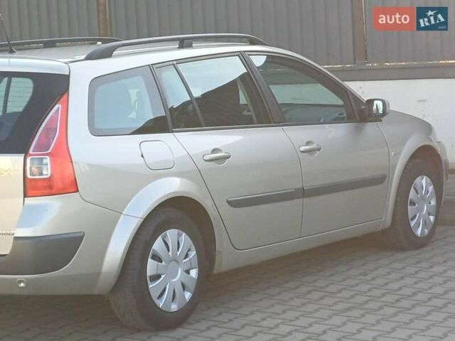 Бежевый Рено Меган, объемом двигателя 1.6 л и пробегом 195 тыс. км за 4800 $, фото 13 на Automoto.ua