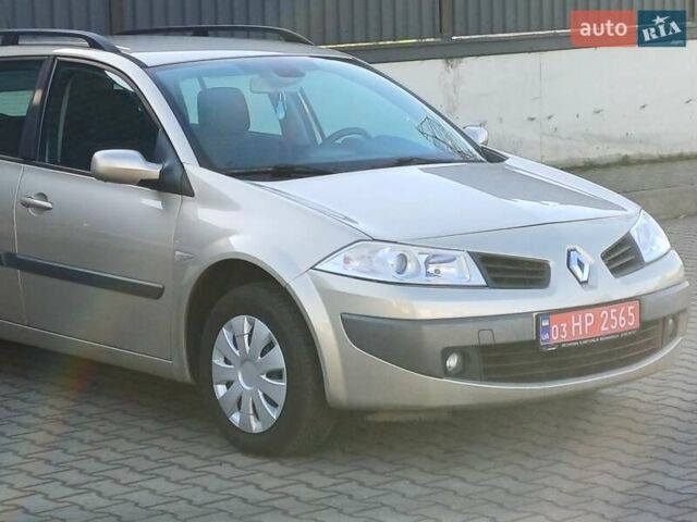 Бежевый Рено Меган, объемом двигателя 1.6 л и пробегом 195 тыс. км за 4800 $, фото 5 на Automoto.ua