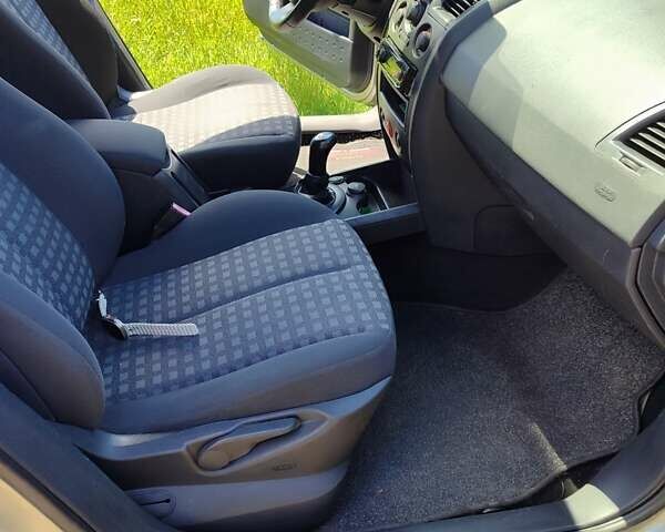 Бежевий Рено Меган, об'ємом двигуна 1.6 л та пробігом 227 тис. км за 4700 $, фото 15 на Automoto.ua