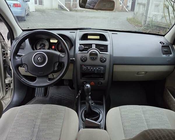 Бежевий Рено Меган, об'ємом двигуна 1.5 л та пробігом 227 тис. км за 5000 $, фото 16 на Automoto.ua