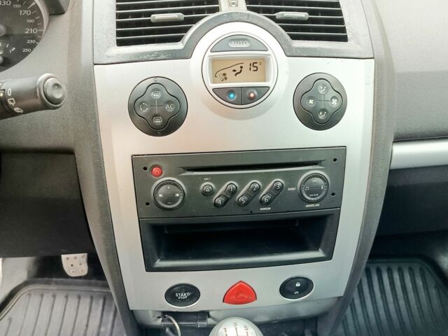 Бежевий Рено Меган, об'ємом двигуна 1.6 л та пробігом 360 тис. км за 3500 $, фото 4 на Automoto.ua