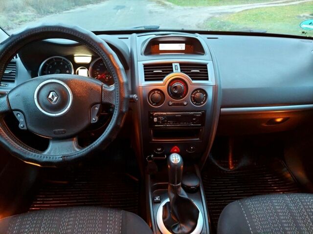 Бежевий Рено Меган, об'ємом двигуна 1.6 л та пробігом 260 тис. км за 5400 $, фото 7 на Automoto.ua