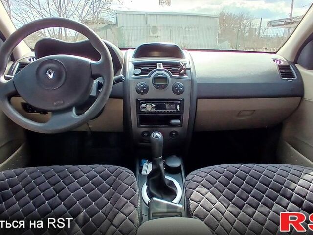 Бежевый Рено Меган, объемом двигателя 1.6 л и пробегом 255 тыс. км за 4999 $, фото 4 на Automoto.ua