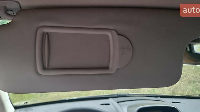 Бежевый Рено Меган, объемом двигателя 1.6 л и пробегом 370 тыс. км за 4000 $, фото 7 на Automoto.ua