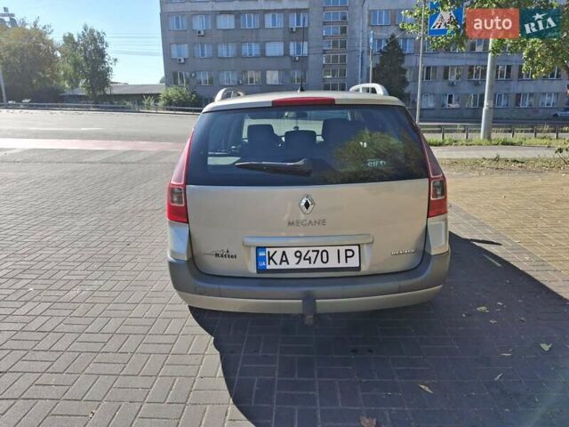 Бежевый Рено Меган, объемом двигателя 1.6 л и пробегом 177 тыс. км за 5500 $, фото 4 на Automoto.ua