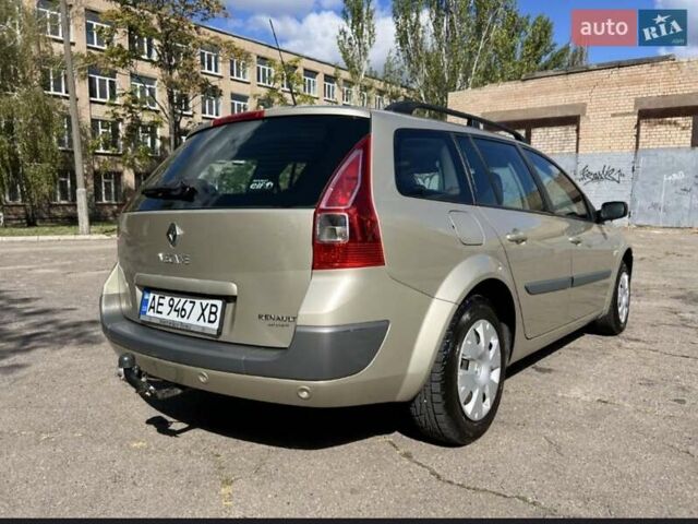 Бежевый Рено Меган, объемом двигателя 1.6 л и пробегом 203 тыс. км за 5500 $, фото 5 на Automoto.ua