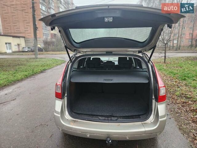 Бежевий Рено Меган, об'ємом двигуна 1.6 л та пробігом 220 тис. км за 5300 $, фото 6 на Automoto.ua