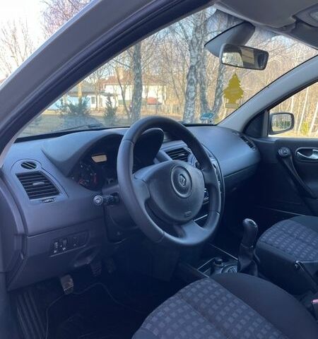 Бежевый Рено Меган, объемом двигателя 1.6 л и пробегом 238 тыс. км за 5350 $, фото 12 на Automoto.ua