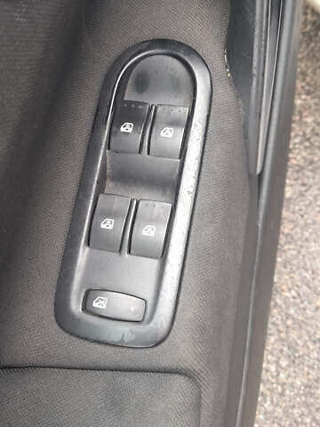 Бежевый Рено Меган, объемом двигателя 1.6 л и пробегом 370 тыс. км за 4000 $, фото 23 на Automoto.ua