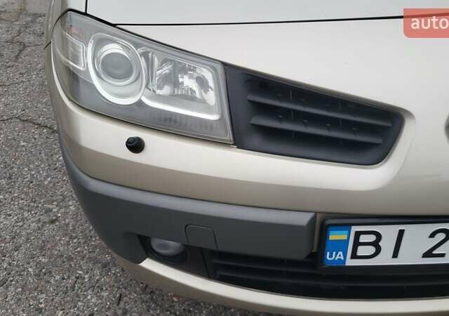 Бежевий Рено Меган, об'ємом двигуна 1.6 л та пробігом 260 тис. км за 5600 $, фото 10 на Automoto.ua