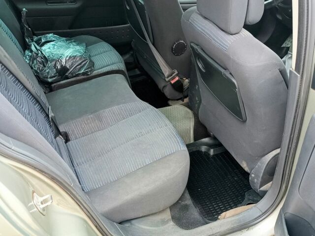 Бежевий Рено Меган, об'ємом двигуна 1.6 л та пробігом 360 тис. км за 3500 $, фото 6 на Automoto.ua