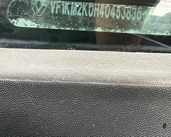 Бежевый Рено Меган, объемом двигателя 1.6 л и пробегом 274 тыс. км за 6200 $, фото 32 на Automoto.ua