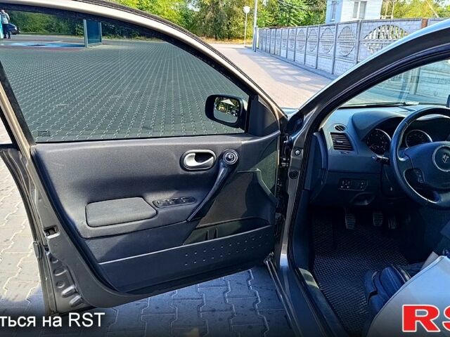 Бежевый Рено Меган, объемом двигателя 16 л и пробегом 181 тыс. км за 6500 $, фото 9 на Automoto.ua