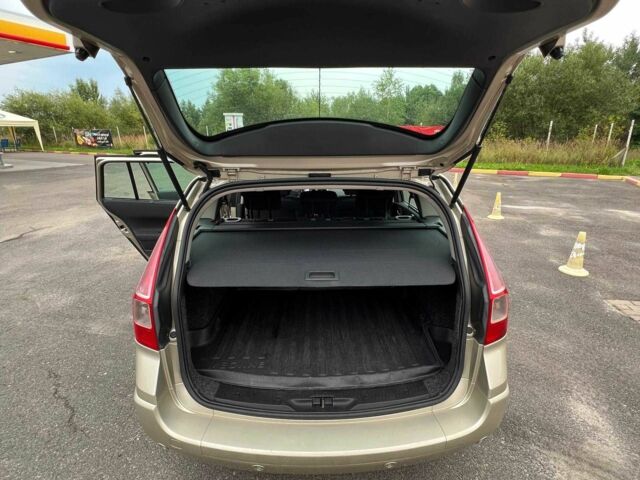 Бежевий Рено Меган, об'ємом двигуна 1.6 л та пробігом 274 тис. км за 5200 $, фото 7 на Automoto.ua