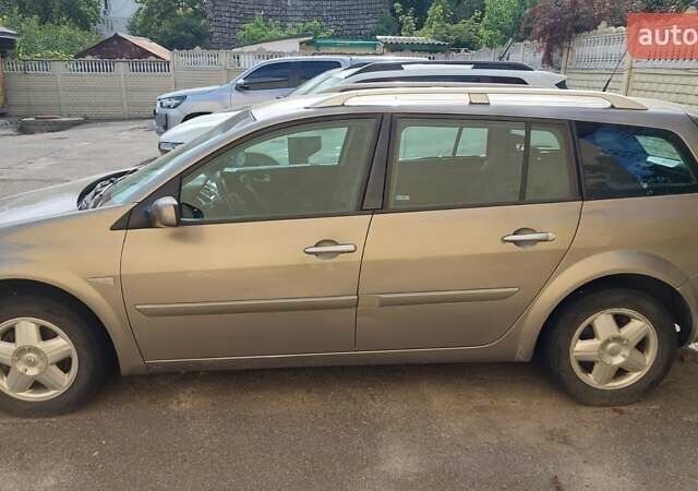 Бежевый Рено Меган, объемом двигателя 1.6 л и пробегом 280 тыс. км за 5300 $, фото 6 на Automoto.ua