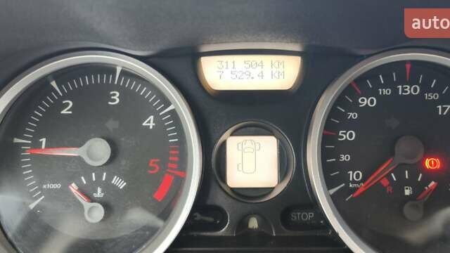 Бежевый Рено Меган, объемом двигателя 1.5 л и пробегом 311 тыс. км за 5800 $, фото 16 на Automoto.ua