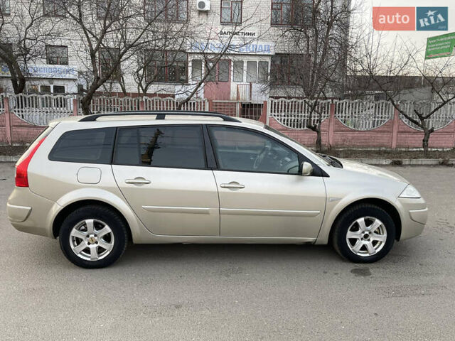 Бежевый Рено Меган, объемом двигателя 1.6 л и пробегом 289 тыс. км за 4500 $, фото 11 на Automoto.ua