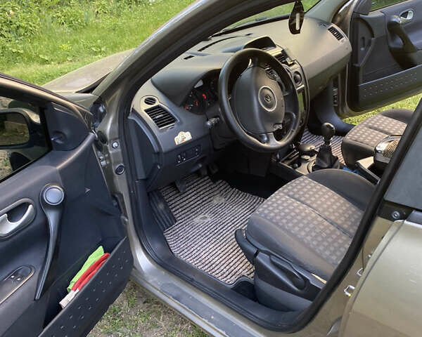 Бежевый Рено Меган, объемом двигателя 1.5 л и пробегом 276 тыс. км за 5600 $, фото 4 на Automoto.ua