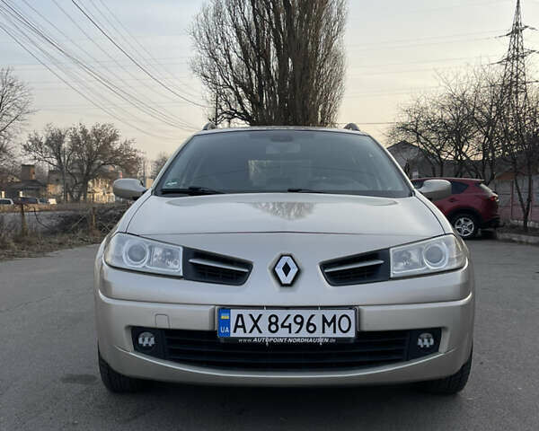 Бежевый Рено Меган, объемом двигателя 1.6 л и пробегом 289 тыс. км за 4500 $, фото 2 на Automoto.ua