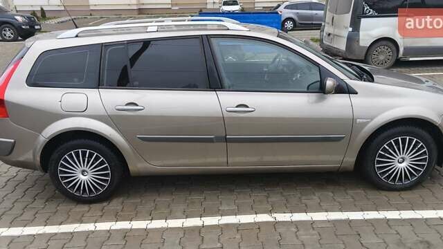 Бежевый Рено Меган, объемом двигателя 1.5 л и пробегом 311 тыс. км за 5800 $, фото 3 на Automoto.ua