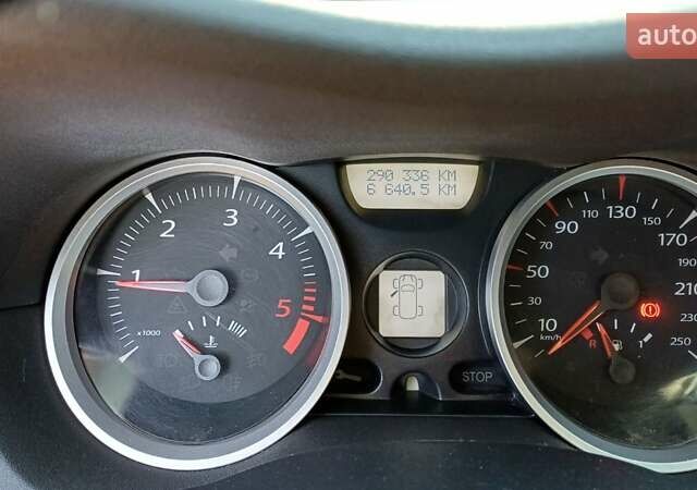 Бежевый Рено Меган, объемом двигателя 1.5 л и пробегом 290 тыс. км за 5600 $, фото 17 на Automoto.ua