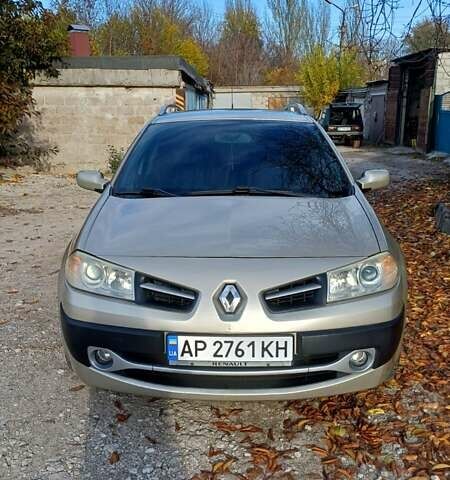 Бежевый Рено Меган, объемом двигателя 1.5 л и пробегом 290 тыс. км за 5600 $, фото 1 на Automoto.ua