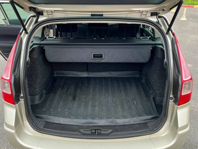 Бежевий Рено Меган, об'ємом двигуна 1.6 л та пробігом 274 тис. км за 5200 $, фото 8 на Automoto.ua