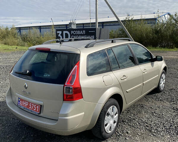 Бежевый Рено Меган, объемом двигателя 1.6 л и пробегом 230 тыс. км за 5800 $, фото 4 на Automoto.ua