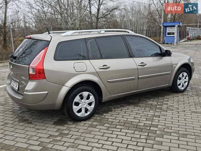 Бежевый Рено Меган, объемом двигателя 1.6 л и пробегом 183 тыс. км за 5950 $, фото 4 на Automoto.ua